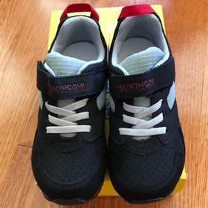 NWT Tsukihoshi Racer Sneakers Black Red Size 10